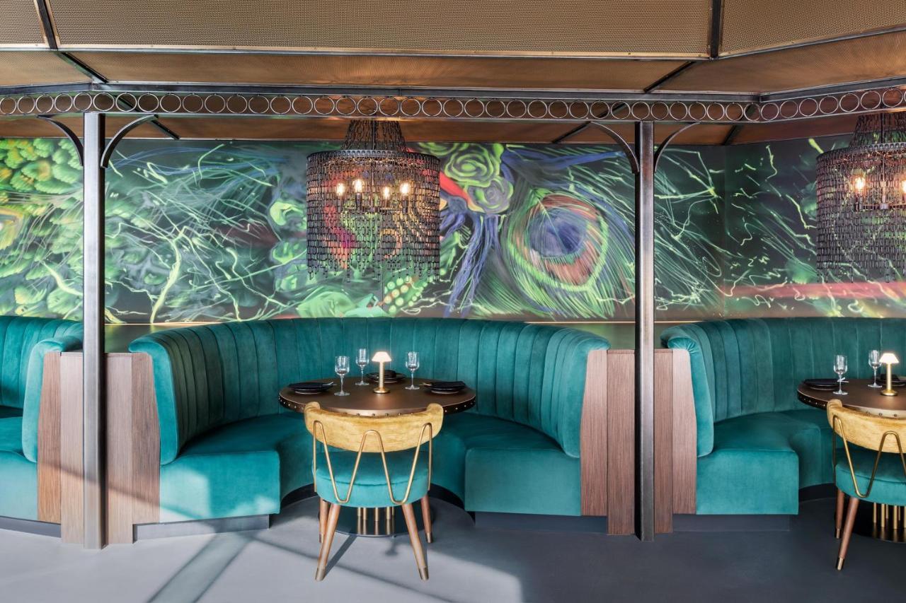 ดับเบิลยู ดูไบ - เดอะ ปาล์ม Hotel ภายนอก รูปภาพ The interior of the restaurant