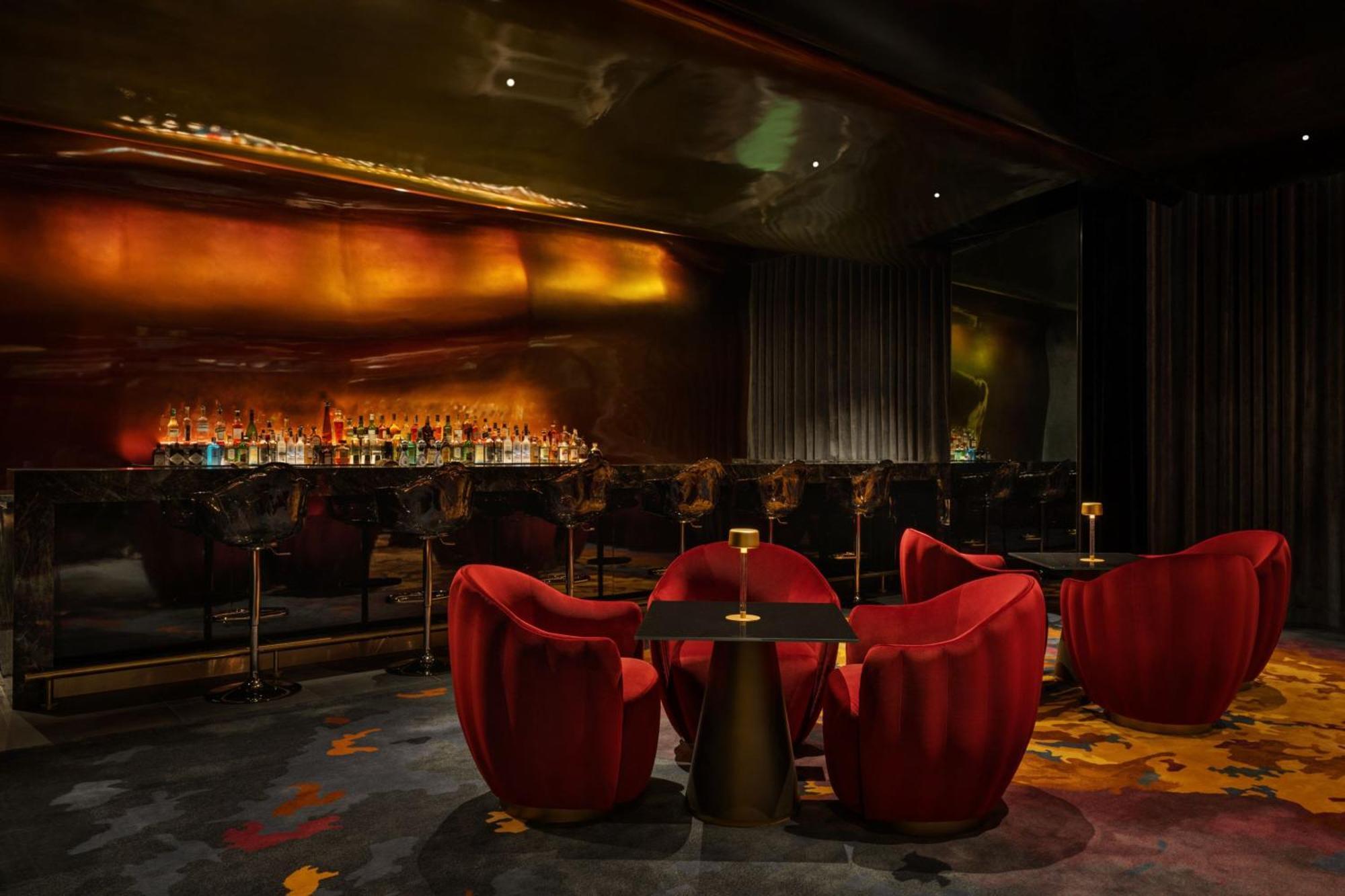 ดับเบิลยู ดูไบ - เดอะ ปาล์ม Hotel ภายนอก รูปภาพ The bar at the nightclub
