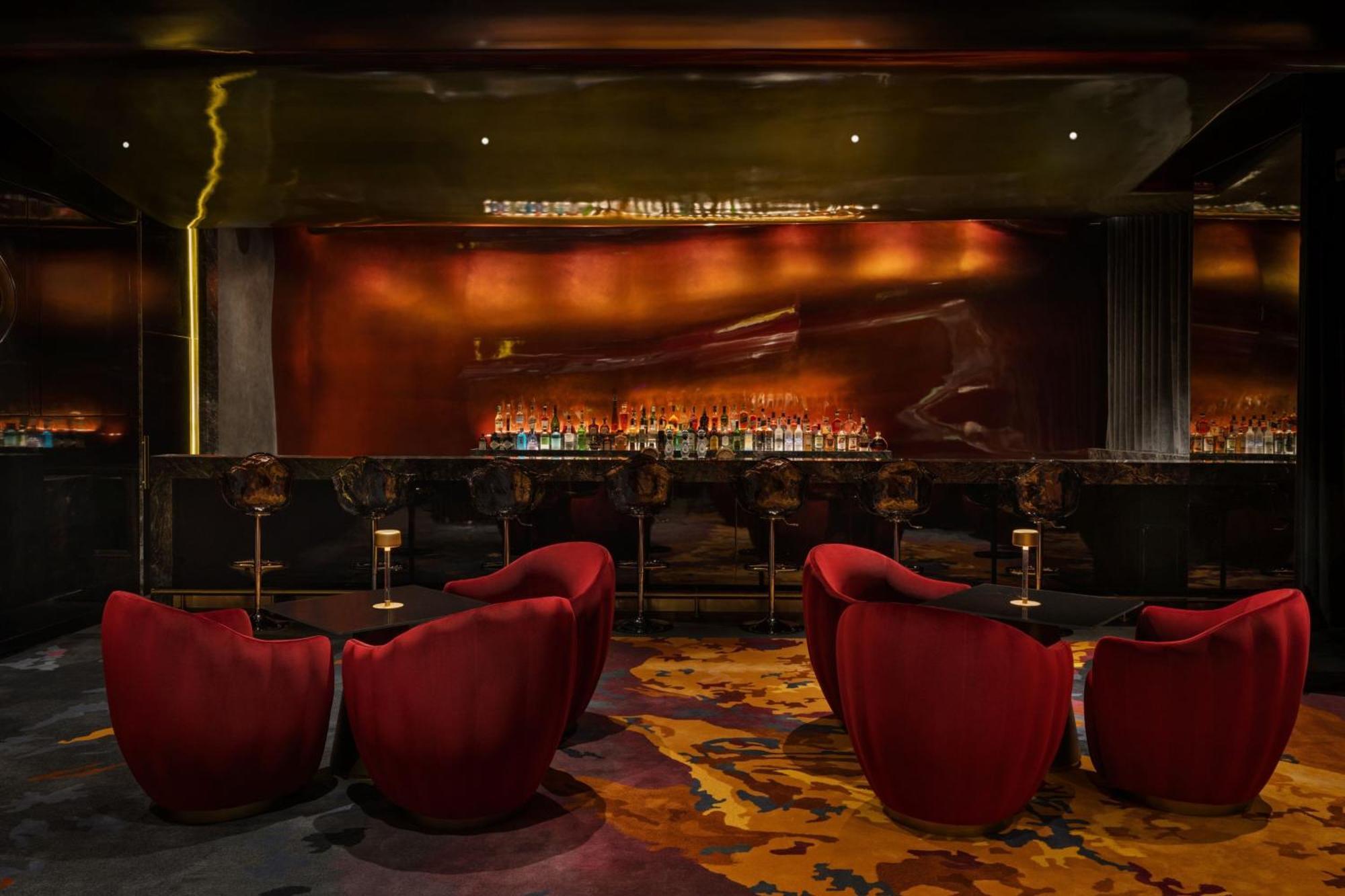 ดับเบิลยู ดูไบ - เดอะ ปาล์ม Hotel ภายนอก รูปภาพ The bar at the nightclub